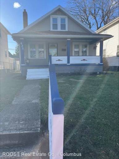 Main picture of 631 S Ogden Ave