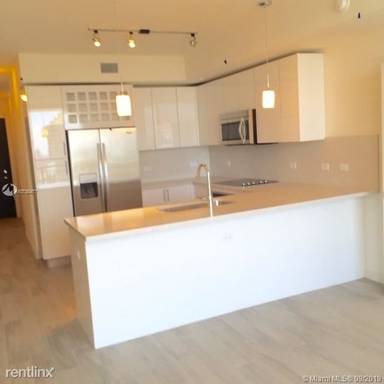 Main picture of Nine At Mary Brickell Village