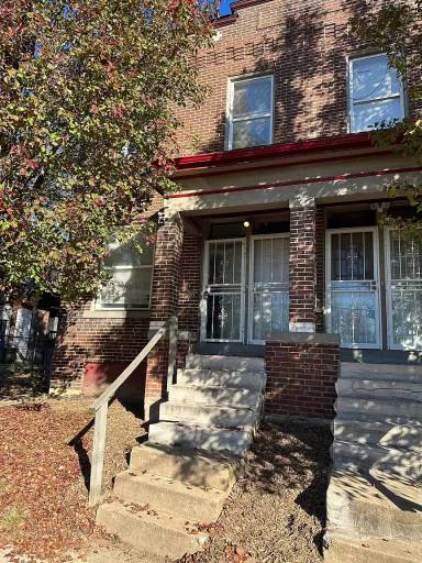 Main picture of 2919 Pestalozzi St