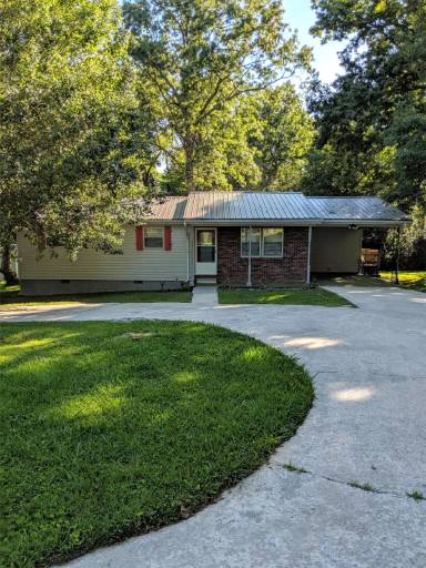 Main picture of 680 Dillon St