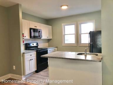 Main picture of 122 N 3rd St