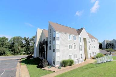 Main picture of Hunters Ridge Condominiums