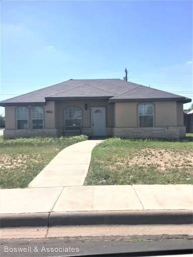 Main picture of 101 N Eisenhower Dr
