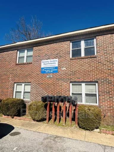 Main picture of 732 Avenue F