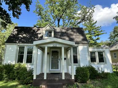 Main picture of 308 Wheaton Ave