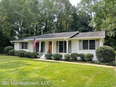 Main picture of 712 E Magnolia Ave
