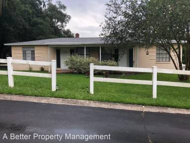 Main picture of 210 Oakland Ave