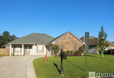 Main picture of 31121 Green Leaf Dr