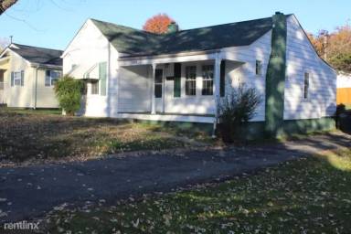 Main picture of 1449 Miller St