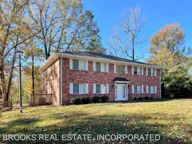 Main picture of 153 Albemarle Dr