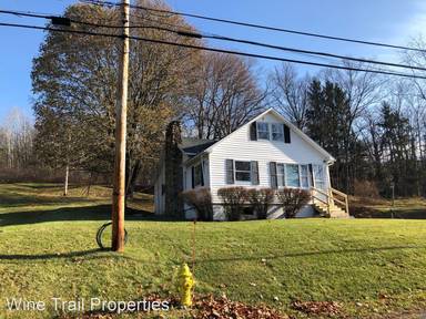 Main picture of 550 E Lake Rd