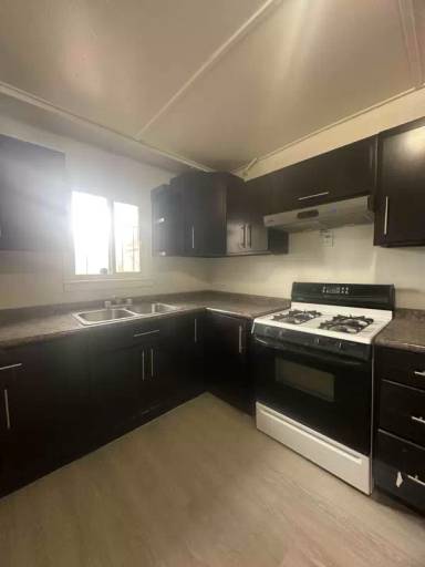 Main picture of 2611 Hamilton Ave