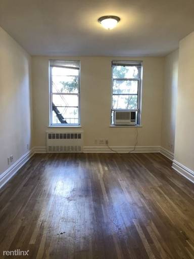 Main picture of 1588 York Ave