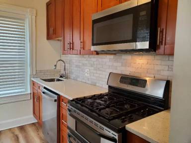 Main picture of 1700 Saint Paul St