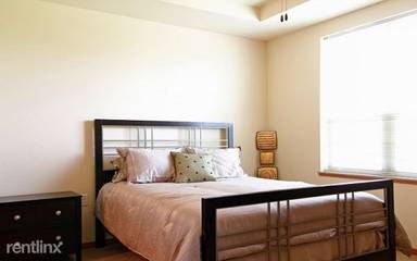 Main picture of 1112 Peters St