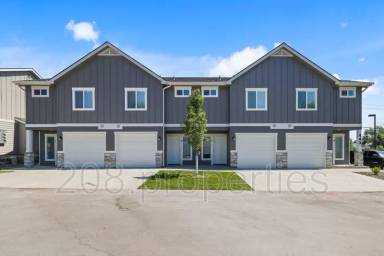 Main picture of 431 N 2nd Ave N