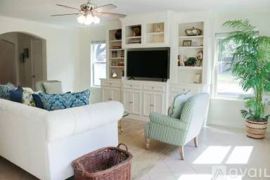 Main picture of 5603 Tiger Lilly Way
