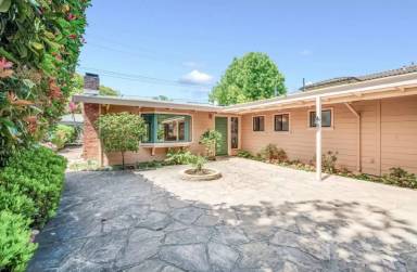 Main picture of 822 Rorke Way