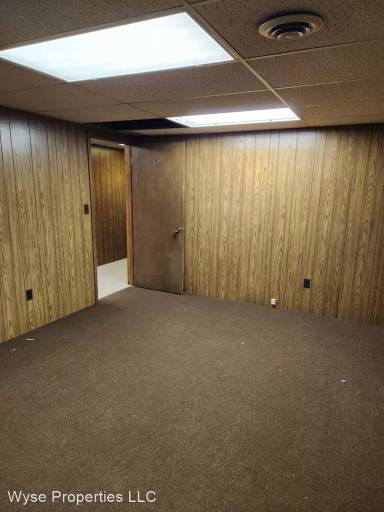 Main picture of 865 Hopkins Rd