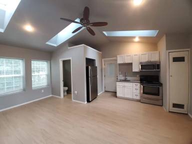 Main picture of 203 E Homestead Ave