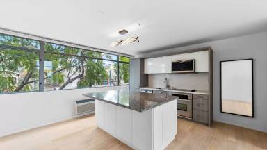 Main picture of 2064 Kettner Blvd