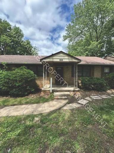 Main picture of 8622 E 59th St