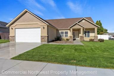Main picture of 1491 Grace Dr E