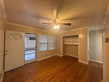 Main picture of 5237 E Ocean Blvd