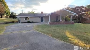 Main picture of 109 Londonderry Rd
