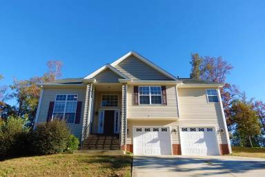Main picture of 9 Flowerwood Dr