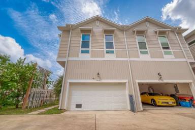 Main picture of 5610 Patrick St