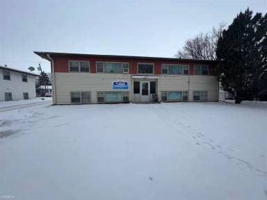 Main picture of 2512 9th St N