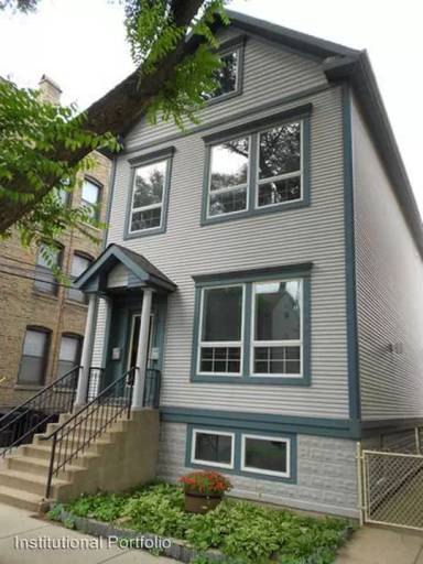 Main picture of 1344 W. Barry Ave.