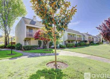 Main picture of 3115 La Cresta