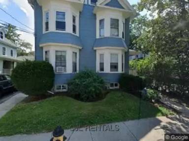 Main picture of 123 Chestnut St