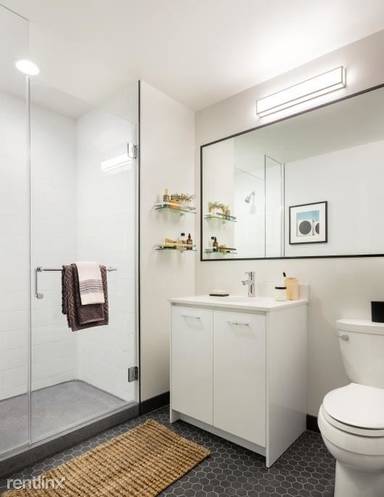 Main picture of Landmark West Loop