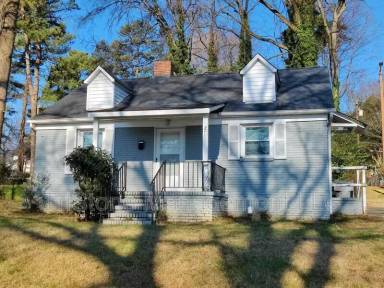 Main picture of 2708 Revolution Park Dr