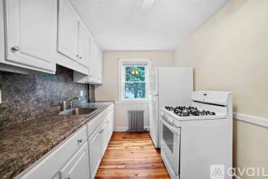 Main picture of 431 Adams St