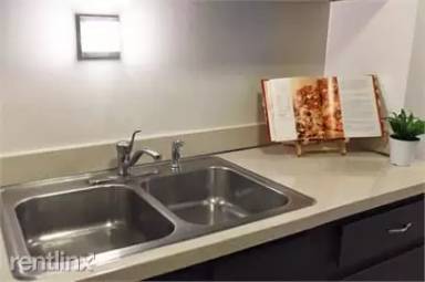 Main picture of Pinckney Apartments