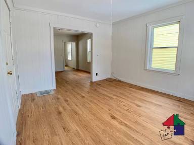 Main picture of 48 W Patterson St