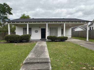 Main picture of 1011 6th St