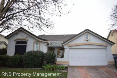 Main picture of 4951 Crest Dr