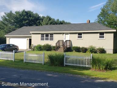 Main picture of 196 E Elm St
