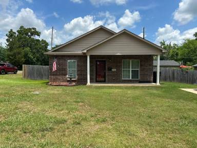 Main picture of 501 Hannah Pl