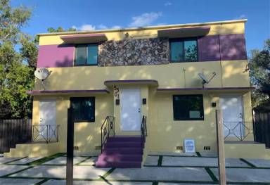 Main picture of 5501 NW Miami Ct