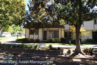 Main picture of 204 Fairway Glen Ln