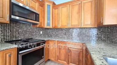 Main picture of 2122 SW 29th Ter