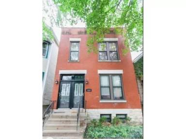 Main picture of 1434 W Fletcher St