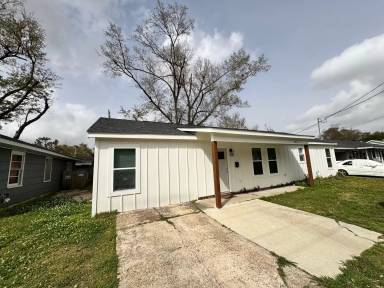 Main picture of 2023 12th St