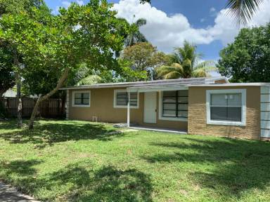 Main picture of 1729 NW 16th Ave